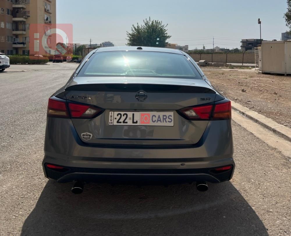 نيسان ألتيما